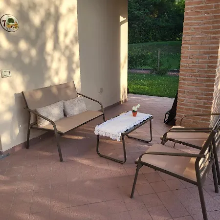 Romantica Casa Vacanza Direttamente In Piscina Appartement