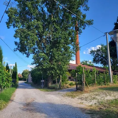 Romantica Casa Vacanza Direttamente In Piscina Appartement